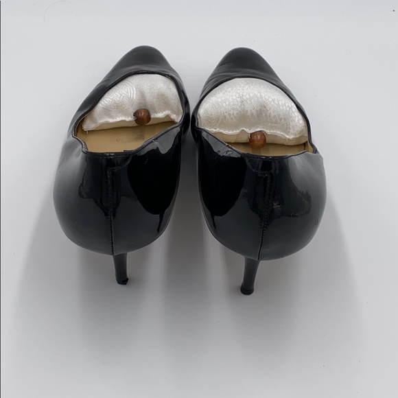 Black patent leather Jimmy Choo pumps - Picture 3 of 6